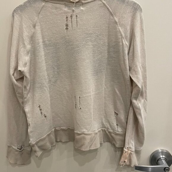 WILDFOX RARE NYC DISTRESSED SWEATSHIRT AS SEEN ON TAYLOR SWIFT SIZE XS - Picture 4 of 5